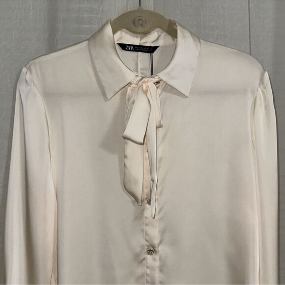 ZARA L Ivory Preppy Outer Shell Long Sleeve Front Tie Beaded Button Blouse - Picture 6 of 15